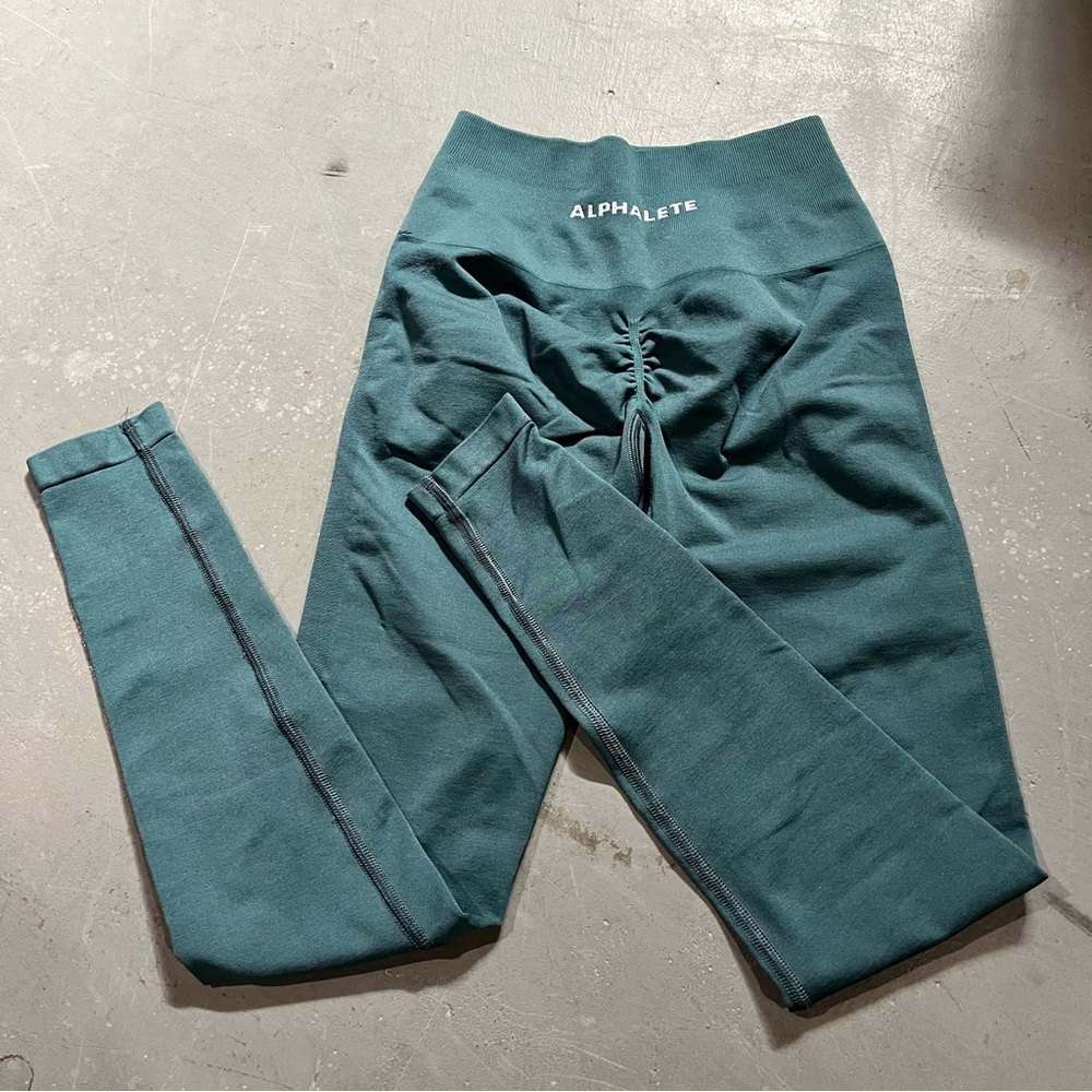 Alphalete Amplify Leggings